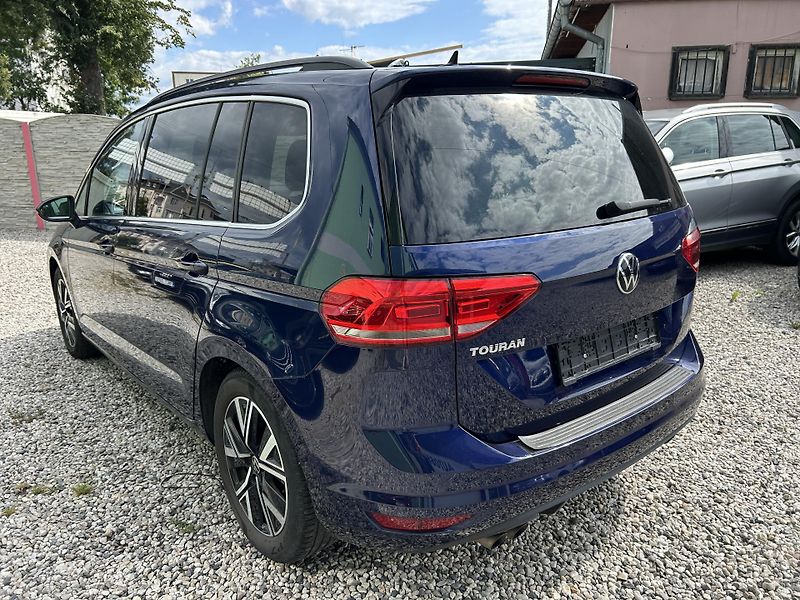 Volkswagen Touran (2021) 2.0 TDi 110KW DSG  - fotka 9 z 31