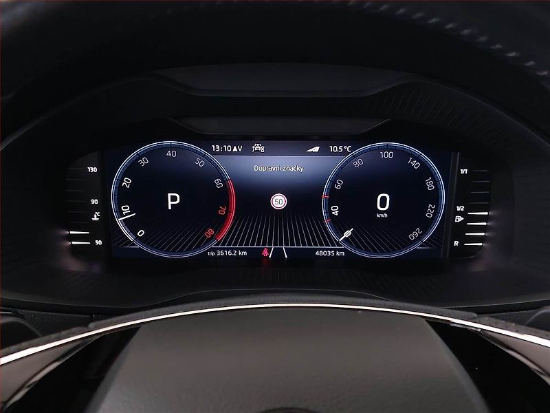 Škoda Karoq (2022) Sportline 1.5 TSI - fotka 9 z 21