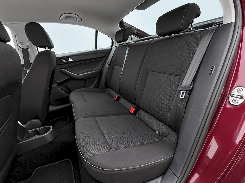 Škoda Rapid (2013) AMBIT 63/1.2TSI 5G - fotka 15 z 27