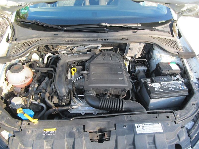 Škoda Fabia 1,0 TSI-70KW-STK ČR+NOVÝ OLEJ - fotka 23 z 23