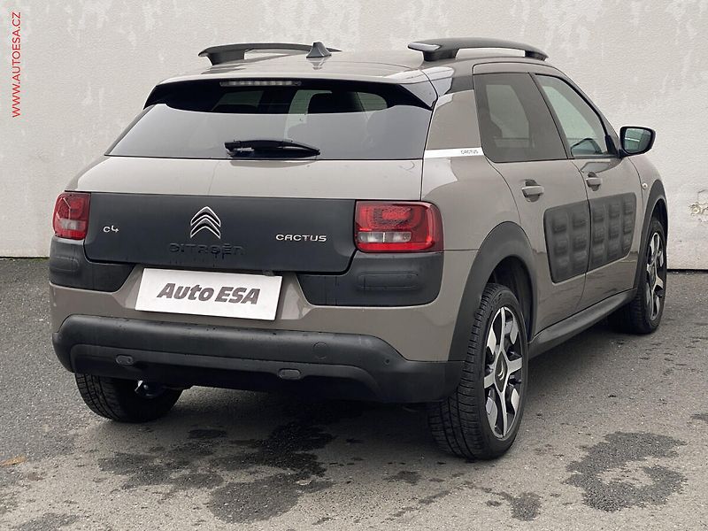 Citroën C4 Cactus (2016) 1.6 HDi, ČR, AAC - fotka 4 z 19