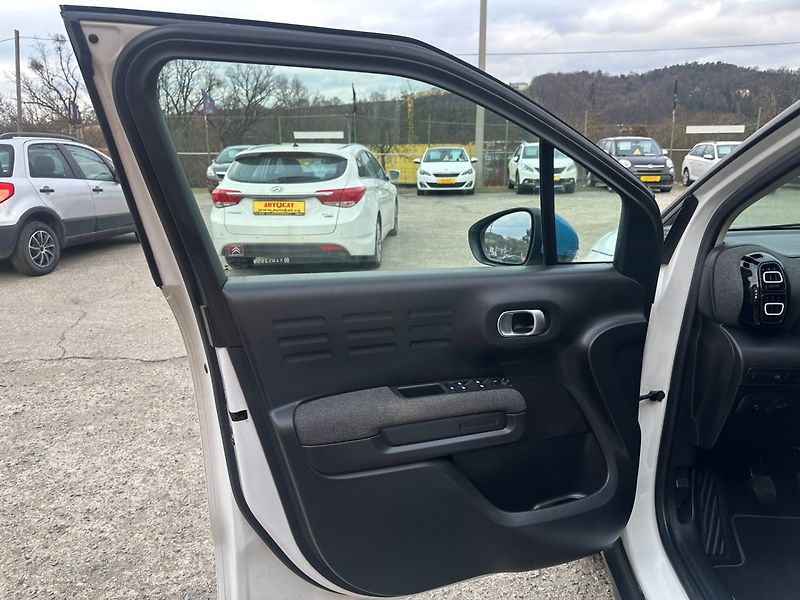 Citroën C3 Aircross 1.2i 81kW/Rip Curl/1MAJ/NAVI - fotka 11 z 45