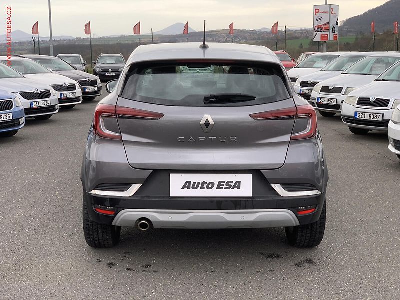 Renault Captur (2021) 1.3 TCe, ČR, AT, navi, LED - fotka 5 z 22