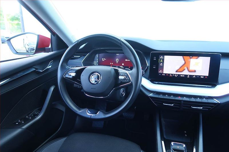 Škoda Octavia (2023) Ambition Plus 2.0 TDI, Automat - fotka 7 z 29