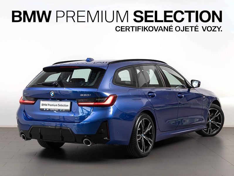 BMW Řada 3 330i xDrive Touring - fotka 5 z 22