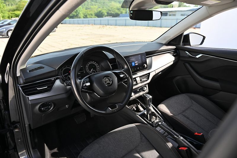 Škoda Scala 1.5TSI 110KW DSG Clever 1/2022 - fotka 32 z 49
