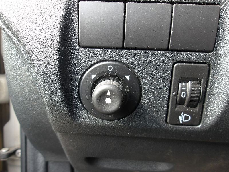 Peugeot Partner Tepee 1,6HDi ČR 2xŠOUP. STK05/2028! - fotka 12 z 23