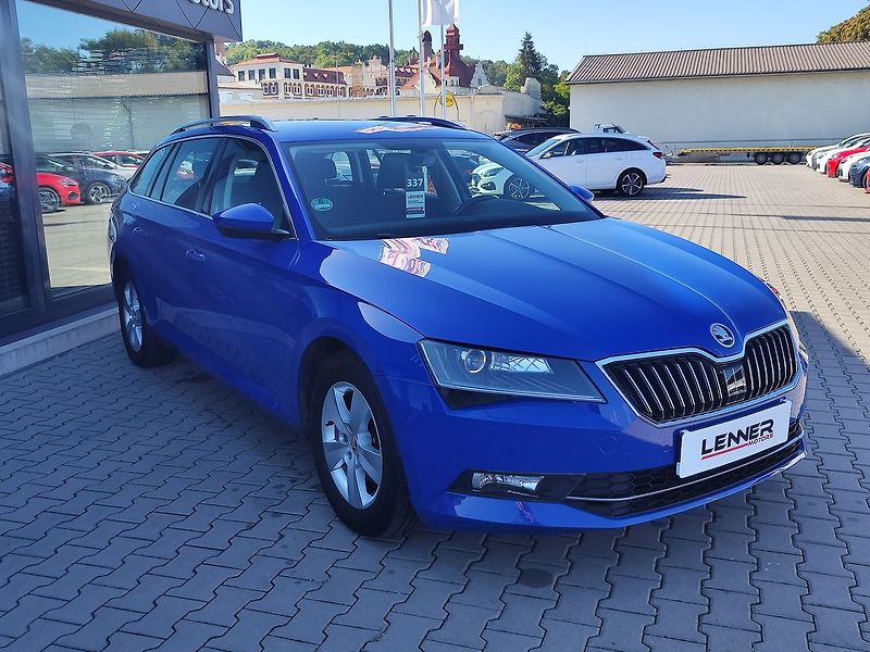Škoda Superb 2.0 TDI/110kW Style DSG - fotka 3 z 32