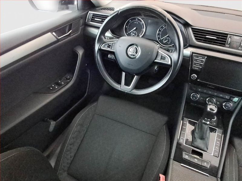 Škoda Superb (2015) Style Plus 1.6 TDI, Automat - fotka 7 z 24