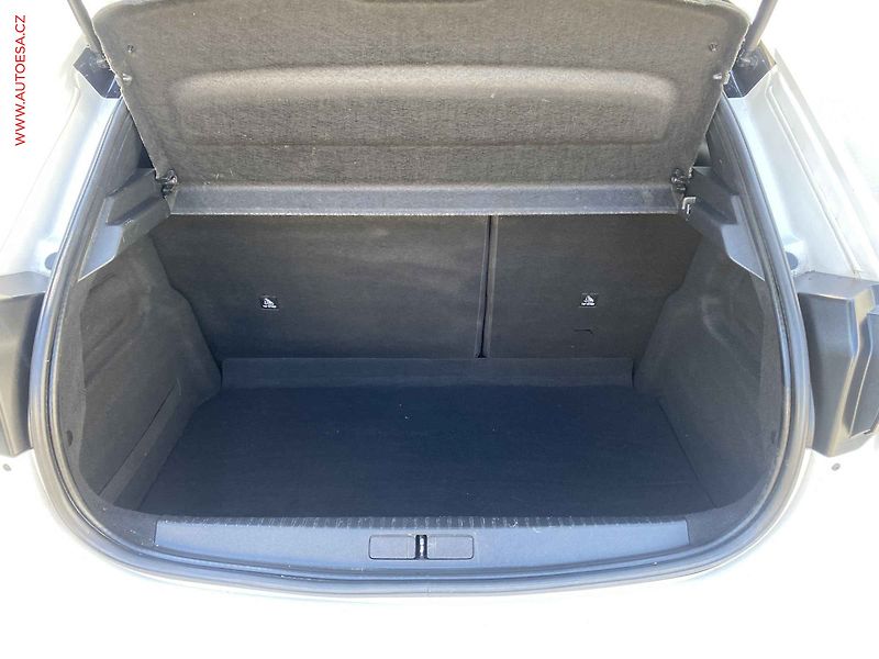 Peugeot 208 (2020) 1.2 PT, GT Line, AT - fotka 7 z 17