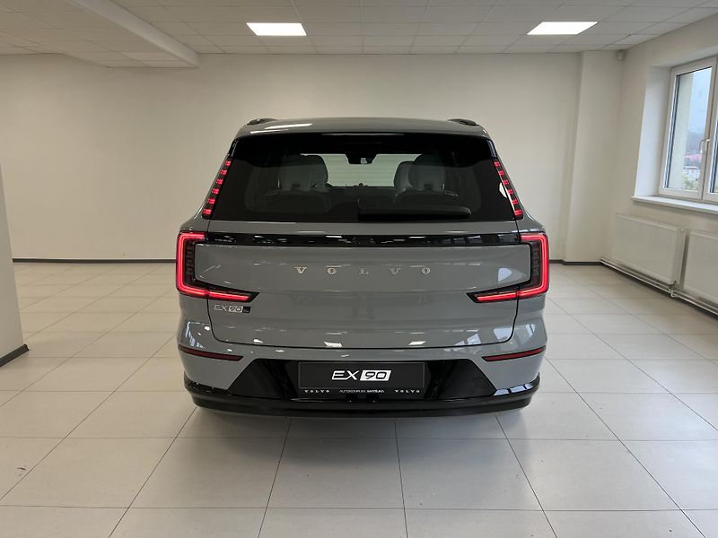 Volvo EX90 (2025) - fotka 10 z 33