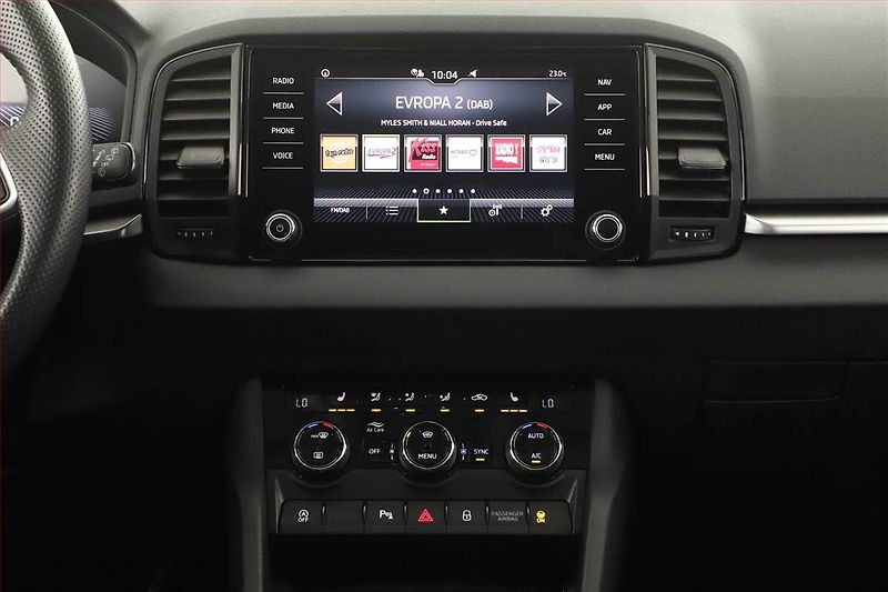 Škoda Karoq (2025) 2.0 TDI, Drive, FullLed - fotka 9 z 21