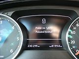Volkswagen Touareg 3,0 TDi V6 180kW, webasto, DPH - náhled 33