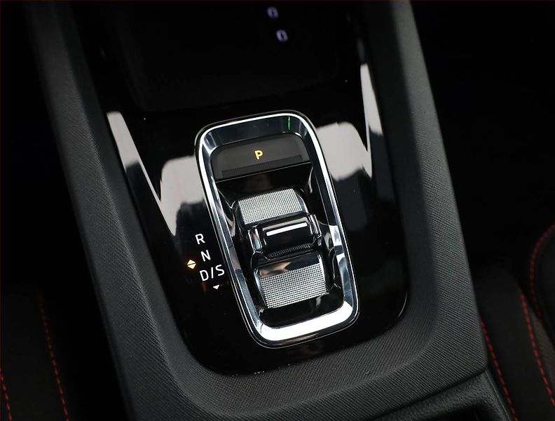 Škoda Octavia (2020) RS 2.0 TSI - fotka 15 z 17