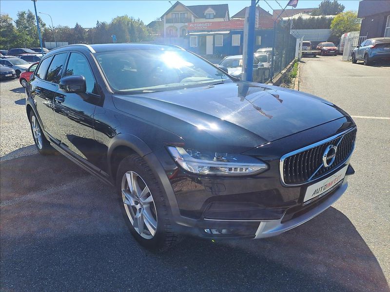Volvo V90 T5 CC AWD CZ,1.MAJITEL,DPH - fotka 2 z 19