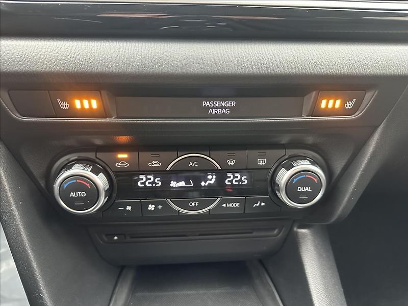 Mazda 3 2,0 G120 - fotka 17 z 24