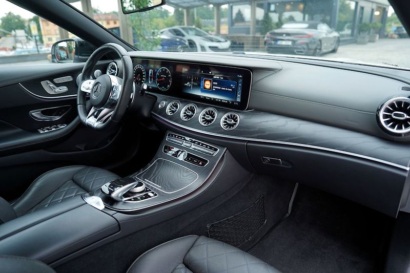 Mercedes-Benz Třídy E E 53 AMG 4Matic+/440PS - fotka 30 z 50