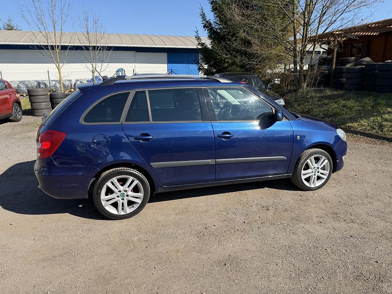 Škoda Fabia 1.2 TSI SPORT - fotka 7 z 20
