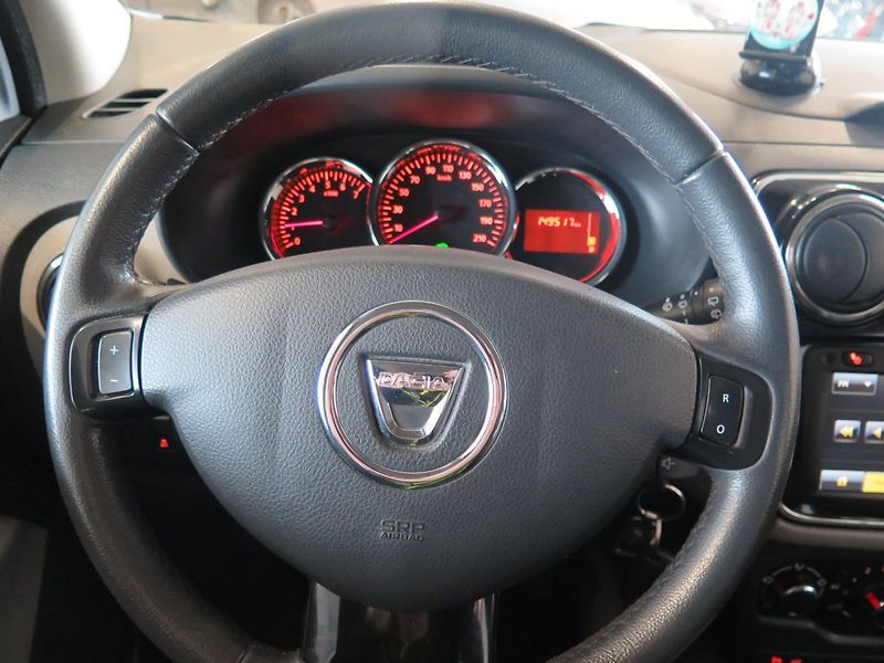Dacia Lodgy (2014) 1.2TCe,navi,klima,výhřev,kůže - fotka 7 z 24