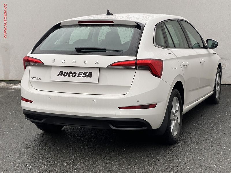 Škoda Scala (2020) 1.6 TDi, Ambition, DSG - fotka 4 z 16
