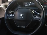 Peugeot 2008 (2020) 1.2 PureTech, ČR,1.maj - náhled 18