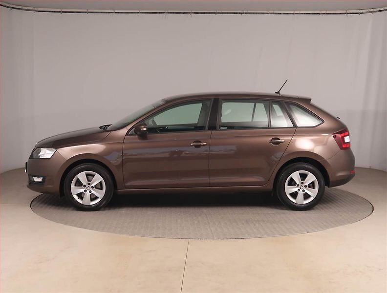 Škoda Rapid (2018) Spaceback 1.0 TSI - fotka 3 z 15