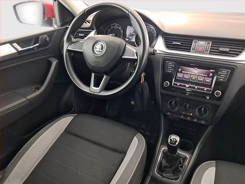 Škoda Rapid (2019) Spaceback 1.0 TSI - fotka 7 z 16