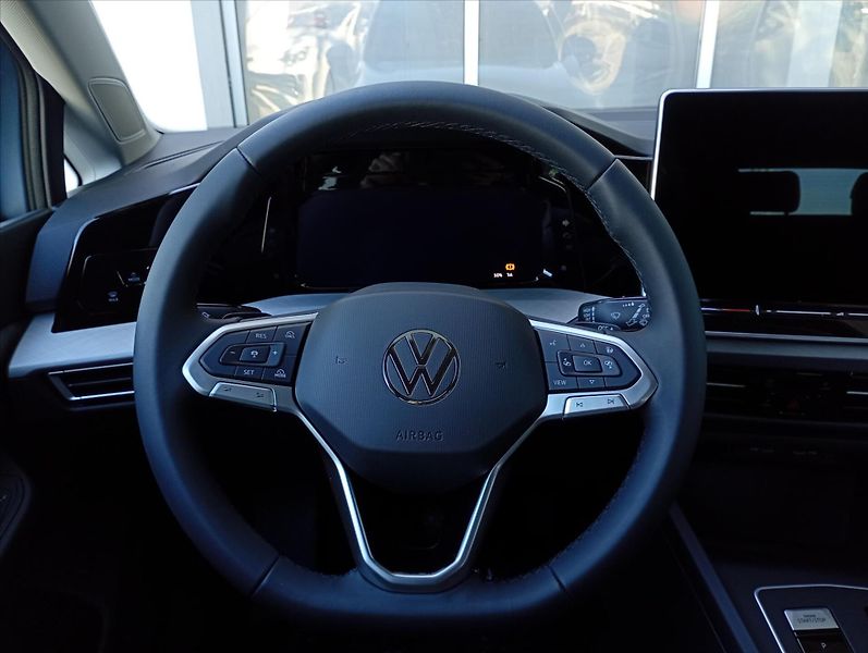 Volkswagen Golf Variant (2026) 1,5 eTSI 7DSG mHEV  People - fotka 15 z 18