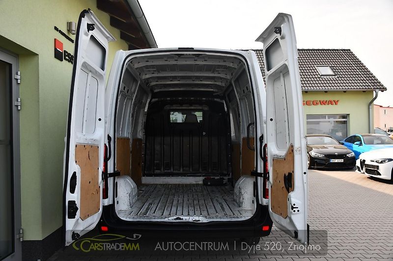 Renault Master 2.3dCi 100kW 1M L2H2 - fotka 29 z 35