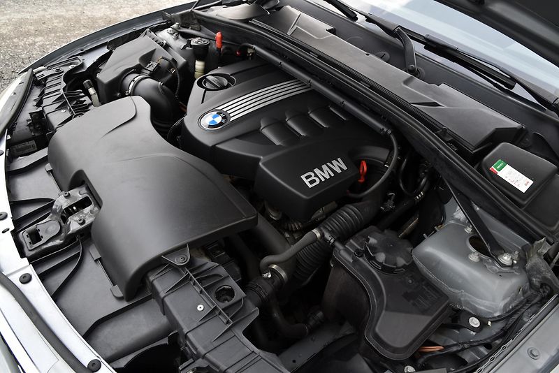 BMW Řada 1 120d 6st 130 kW, KLIMA, ALU - fotka 32 z 33