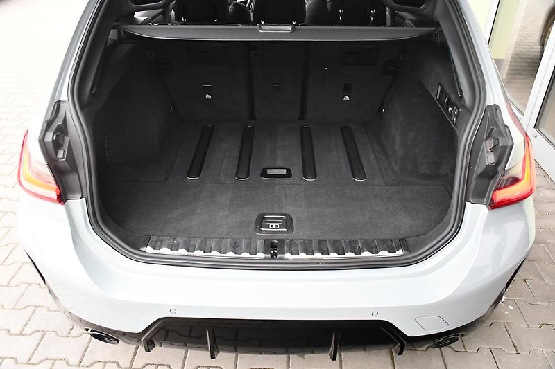 BMW Řada 3 320d xDrive M-SPORT 3L-ZÁRUKA  - fotka 39 z 41