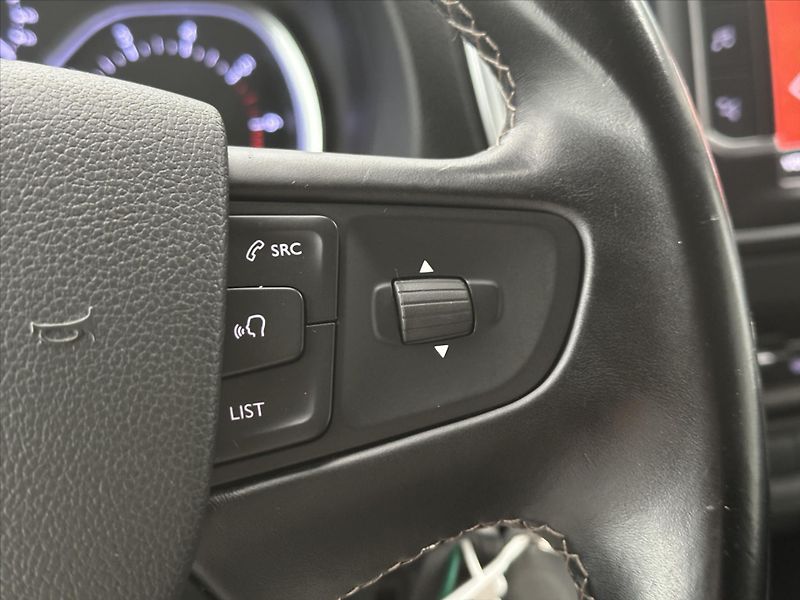 Citroën SpaceTourer 2,0 BlueHDi 150 M Feel CZ - fotka 26 z 38