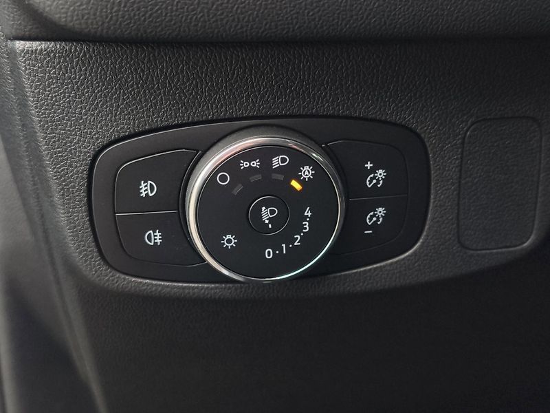 Ford Focus (2022) Titanium 1.5 EcoBlue 88kW, ČR, - fotka 16 z 27