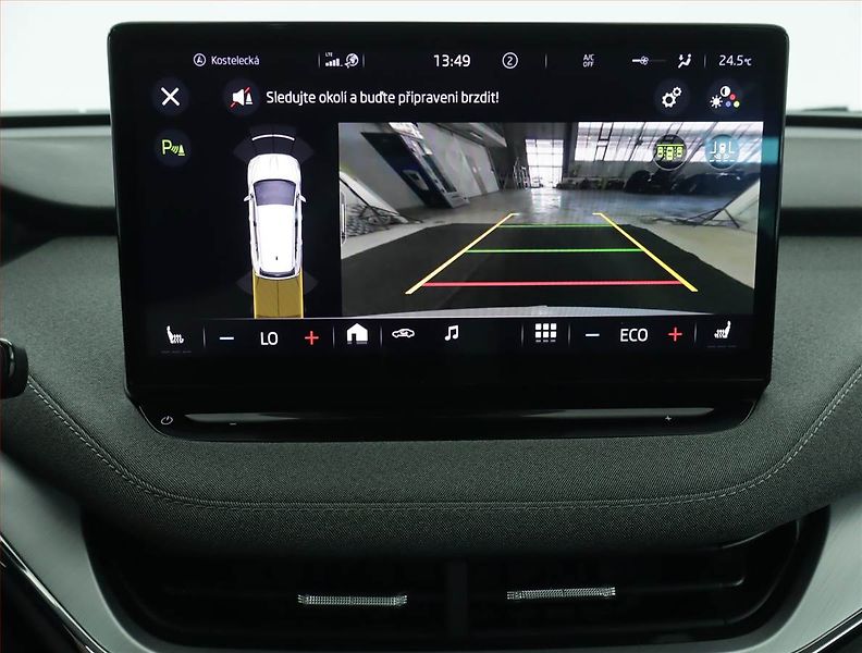 Škoda Enyaq (2023) 60 (62 kWh) - fotka 16 z 17