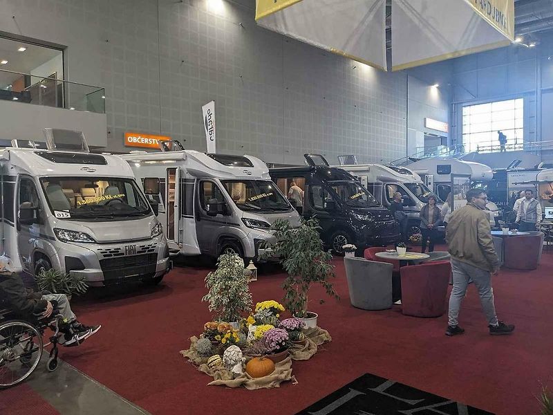 Na Caravaningu se představily expediční speciály, které zvládnou projet i Saharou