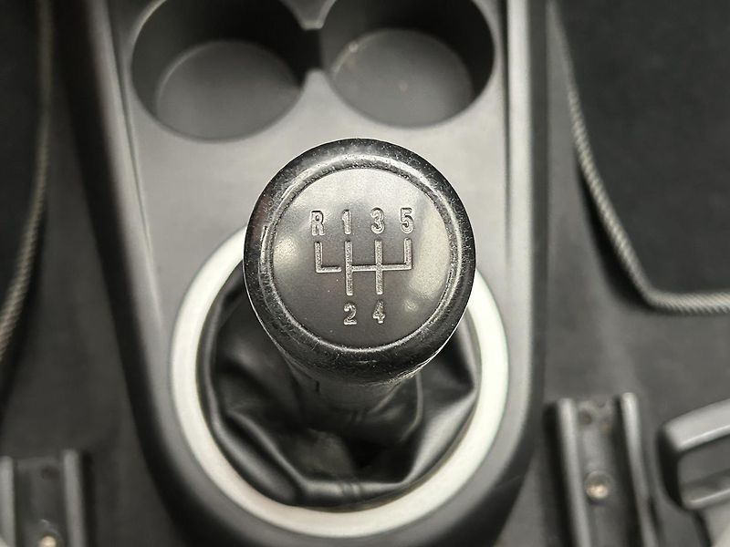 Volkswagen Fox 1.2 HTP - fotka 32 z 44