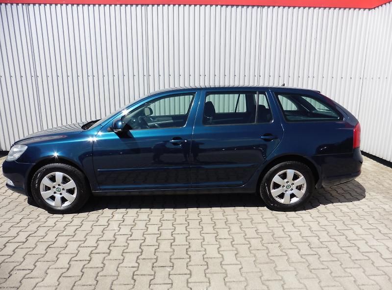 Škoda Octavia II Combi 1.4 TSi Elegance - fotka 6 z 14