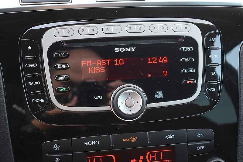 Jízdní vlastnosti vozu S-Max potěší každého nadšeného řidiče