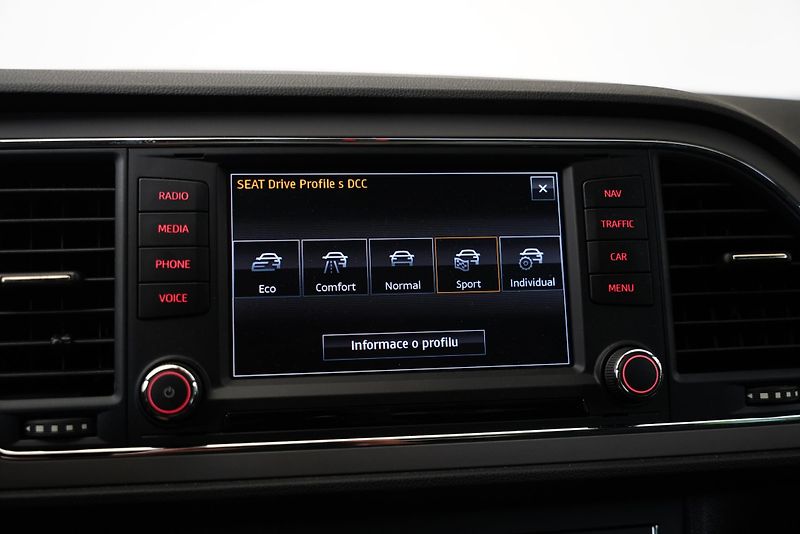 Seat Leon - fotka 19 z 27