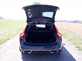 Volvo V60 2,4 D4 V5 Aut. AWD R-design - náhled 9