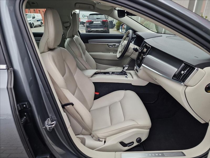 Volvo V90 2.0 D4 Momentum Pro,ČR,1.Maj. - fotka 14 z 50