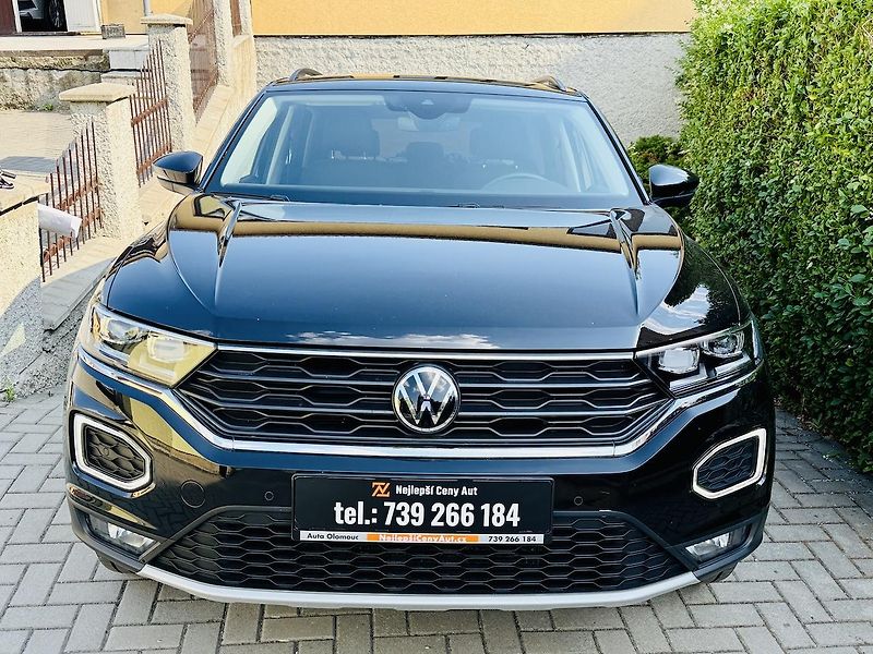 Volkswagen T-Roc (2022) 1,5TSi 110kW Maraton TAŽNÉ ČR - fotka 2 z 18