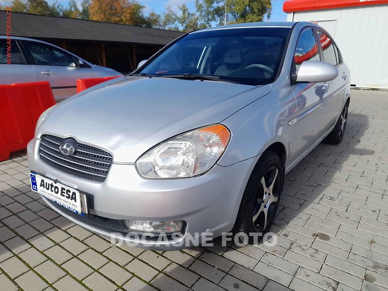 Hyundai Accent (2009) 1.5CRDI, AC, tažné - fotka 1 z 3