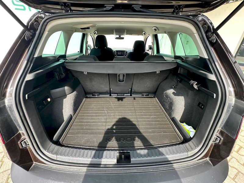 Škoda Karoq (2018) 2.0 TDI 110 kW Ambition 4x4 - fotka 23 z 25
