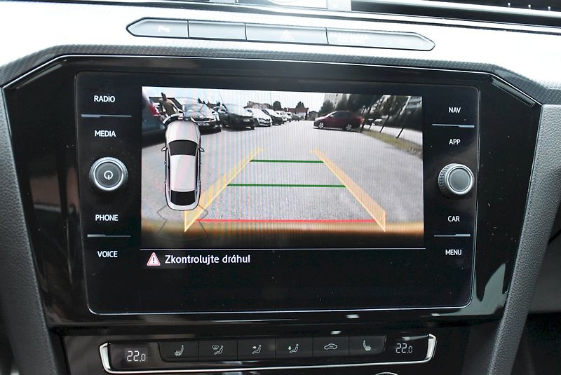 Volkswagen Arteon (2018) R-Line  2.0 BITDI 176kW 4x4 DS - fotka 18 z 32