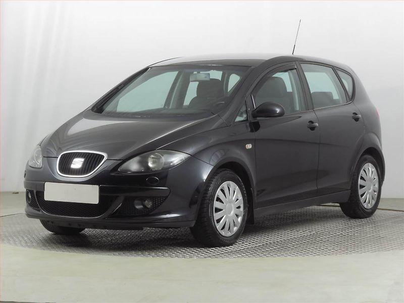 Seat Altea (2007) 1.9 TDI, po STK, dobrý stav - fotka 2 z 17