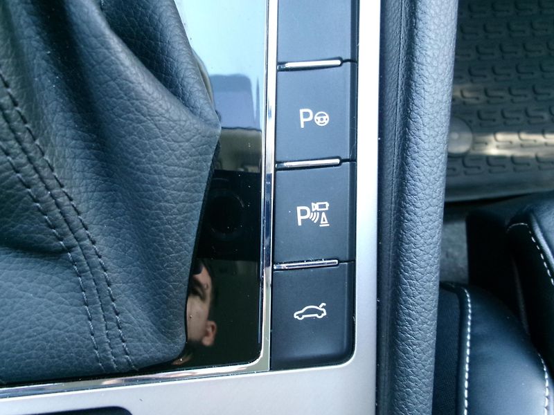 Škoda Superb (2022) 2,0TDI L&K 4x4 DSG ACC MATRIX - fotka 32 z 49