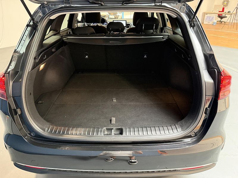 Kia Ceed 1.5 T-GDI 118kW Top SW - fotka 17 z 18