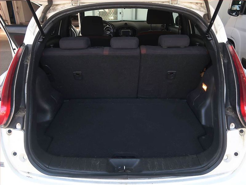 Nissan Juke (2015) 1.2 DIG-T, Serv.kniha, Navi - fotka 13 z 14