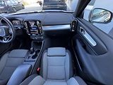 Volvo XC40 B3 FWD // 1. maj // ČR + kola - náhled 15